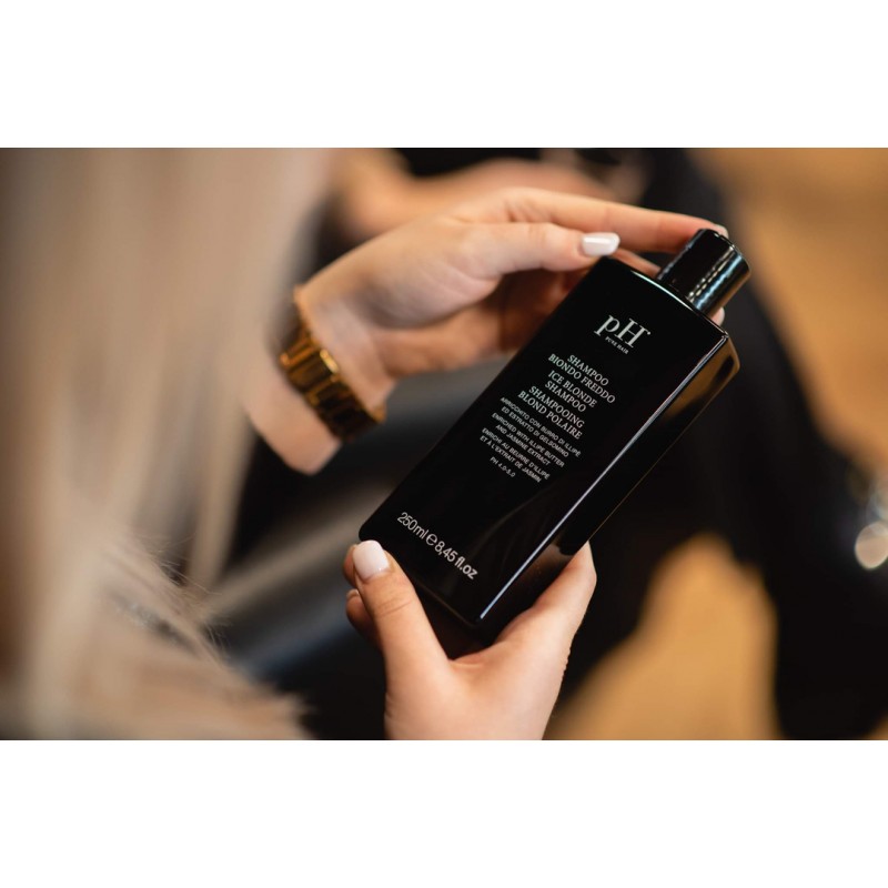 Šampūnas šviesintiems plaukams „ICE BLONDE SHAMPOO“, pH Laboratories, 250 ml