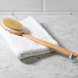 Kit for Gentle Skin with Tasmanian sand scrub and Brush